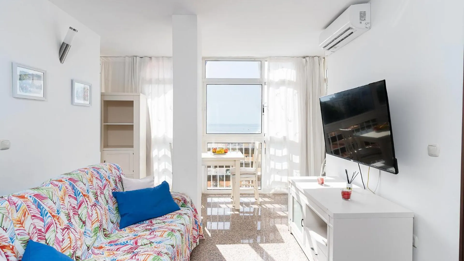 Nac8 - Bonito Apartamento Con Vistas Al Mar 2 Dormitorios, Wifi, 3 Piscinas, Playa A 250 Metros Benalmádena España